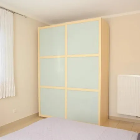 Rosenweg 2 1 Appartement *